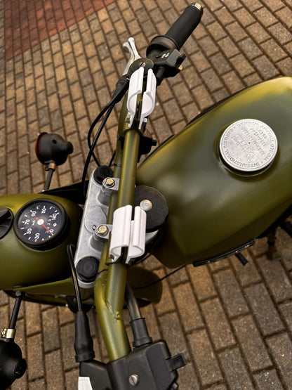 Klemmschellensatz für MZ Motorrad – Sichern Sie Ihre Regulierstabanlage stilgerecht